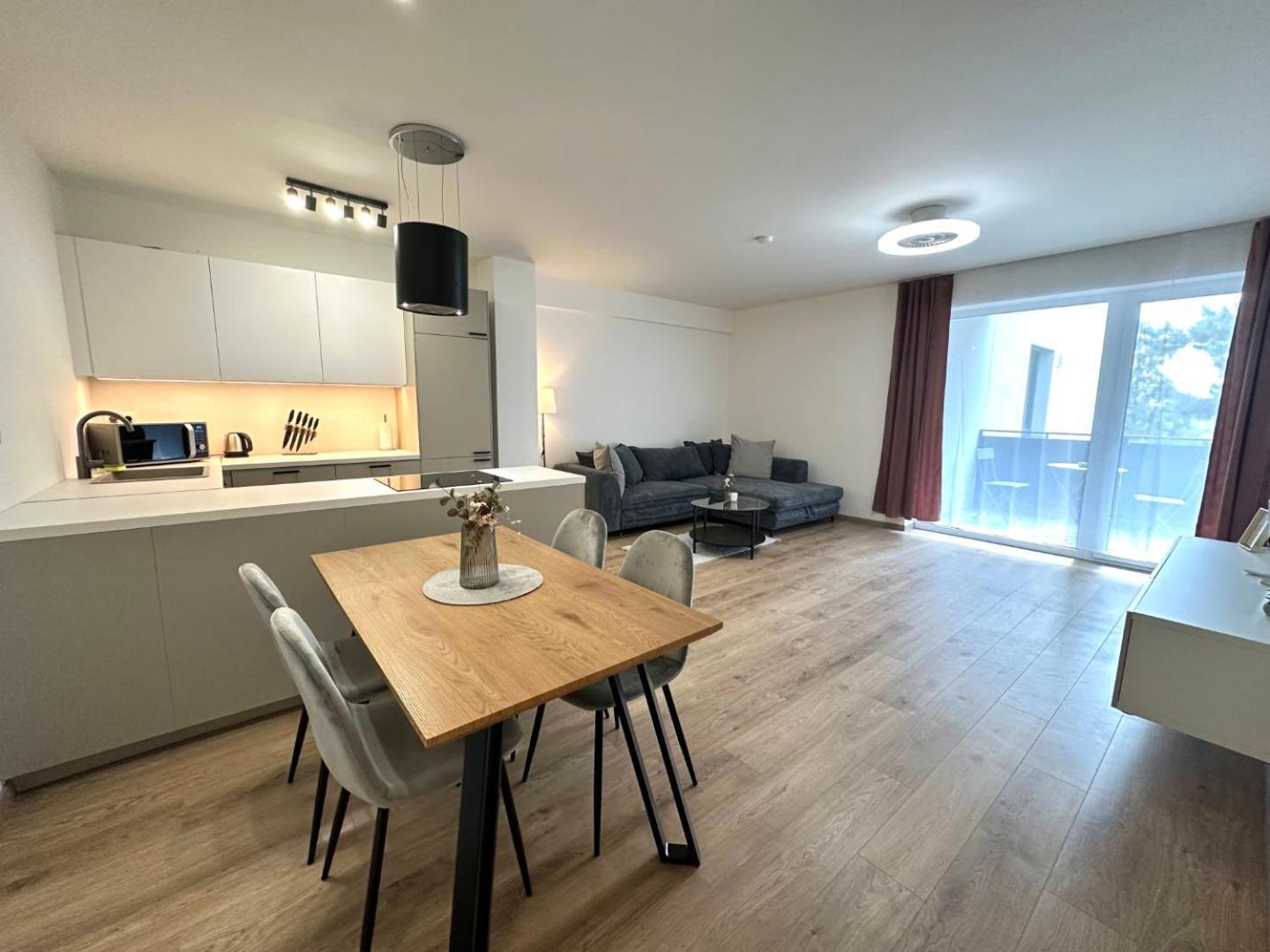 2 Room Apartment, New Building, Balcony, 208 Rovinka Extérieur photo
