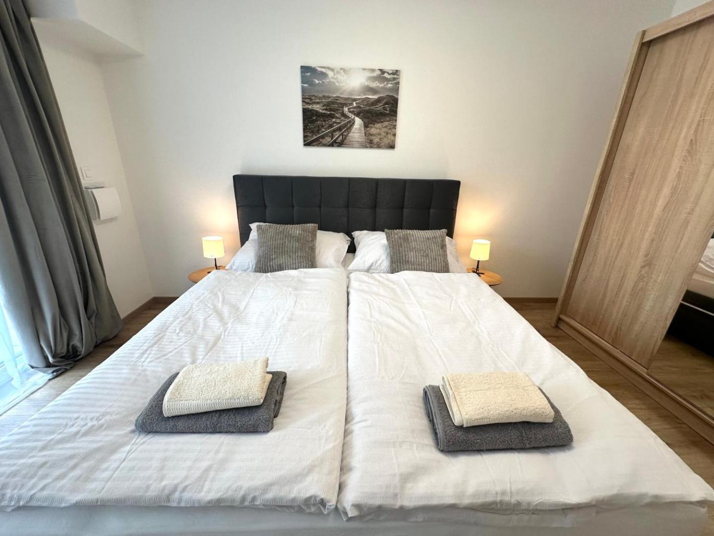 2 Room Apartment, New Building, Balcony, 208 Rovinka Extérieur photo