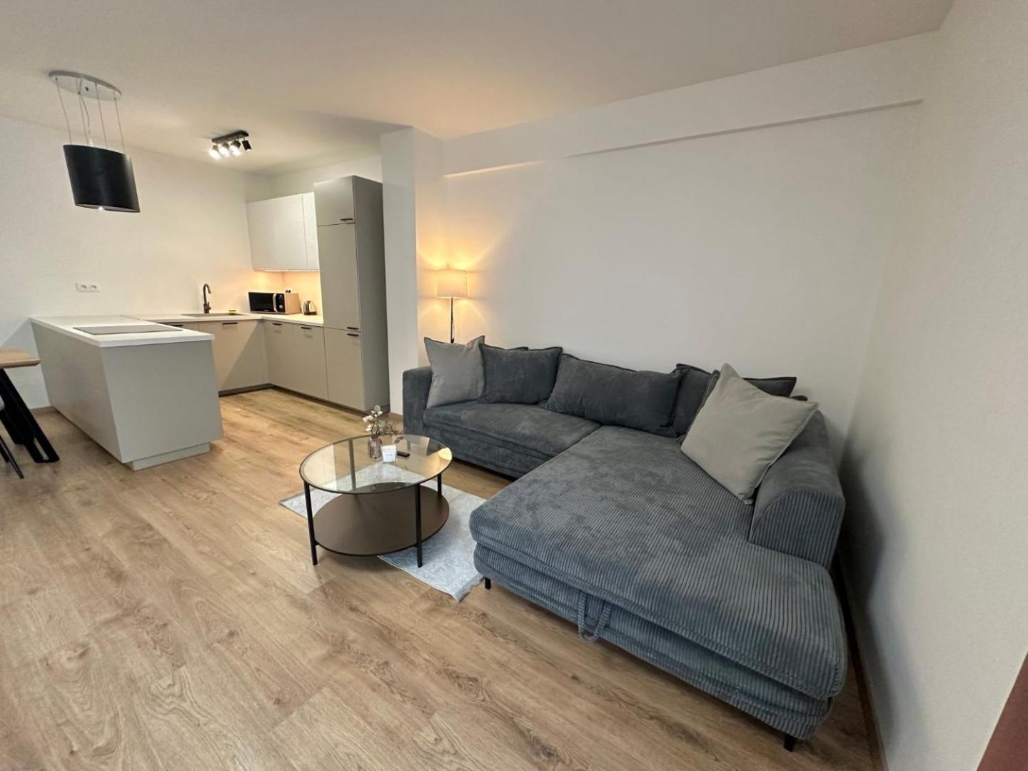2 Room Apartment, New Building, Balcony, 208 Rovinka Extérieur photo