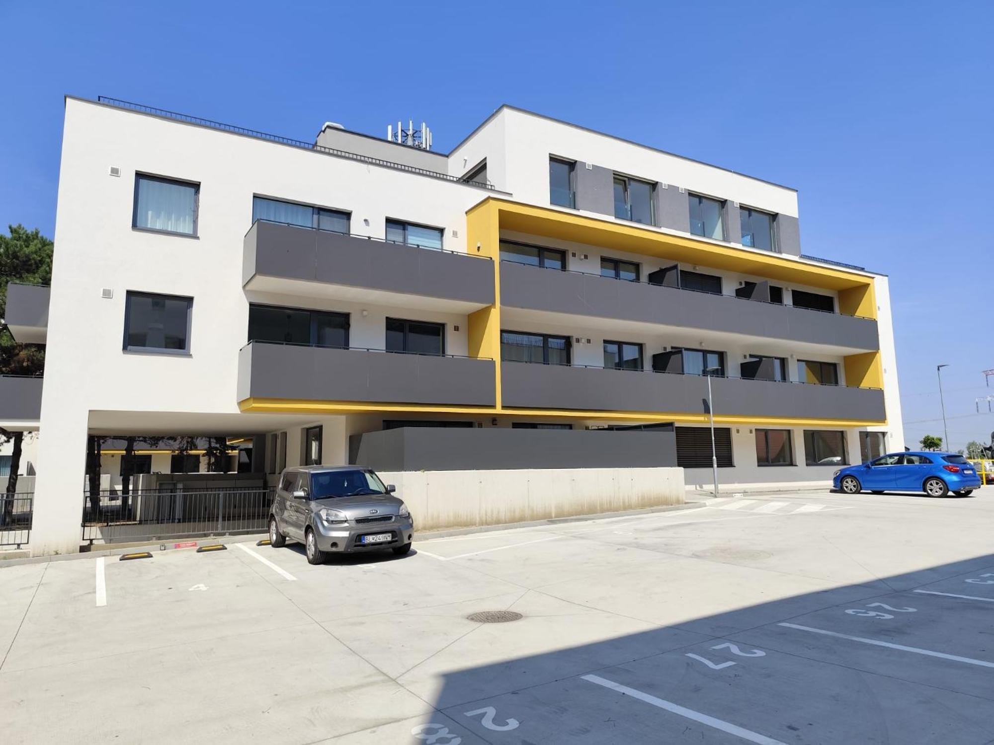 2 Room Apartment, New Building, Balcony, 208 Rovinka Extérieur photo